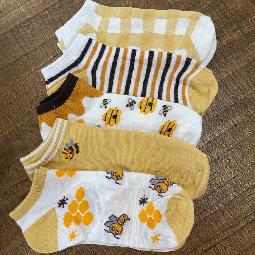 Womens ankle socks Set of 5 pairs Yellow bumblebees NEW
